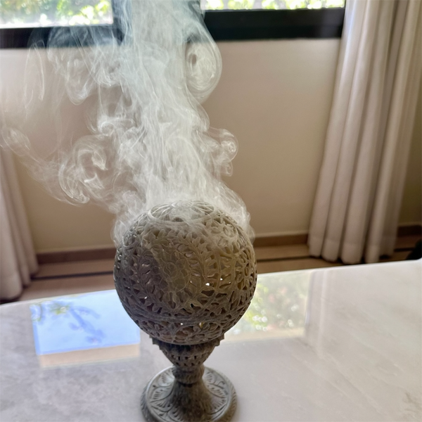 Hand-Carved Marble Bakhoor Burner & Candle Holder