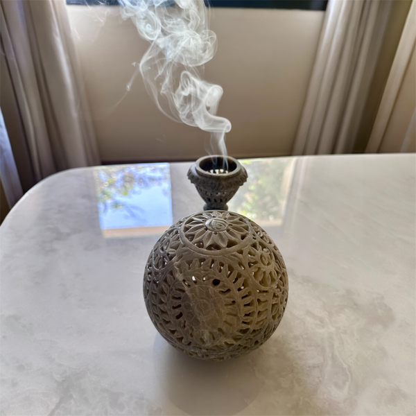 Hand-Carved Marble Bakhoor Burner & Candle Holder