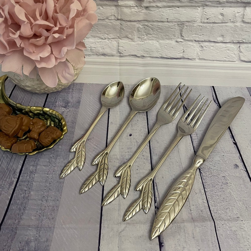 Cutlery Set Leaf Design