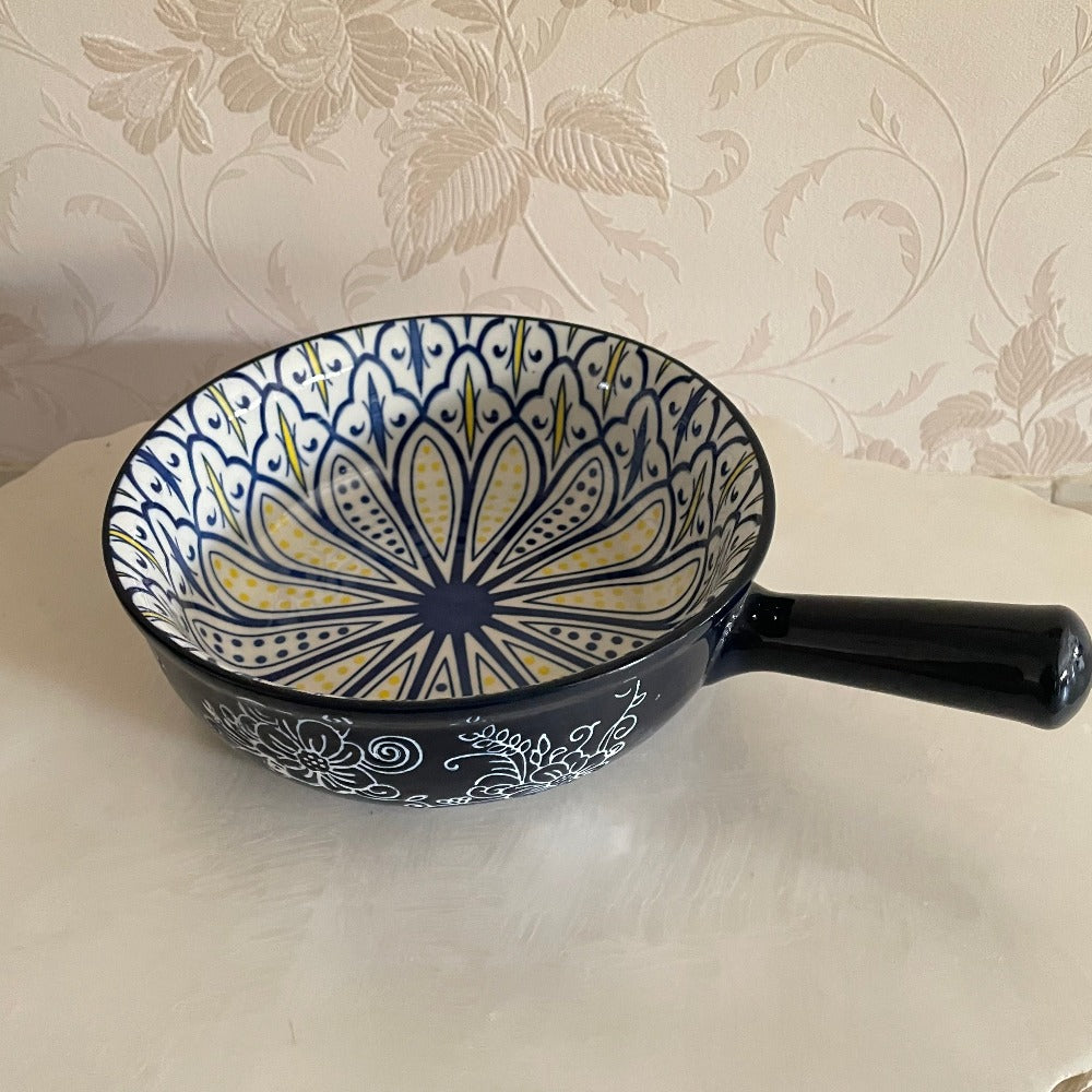 Geometric Design Serving Bowl With Handle